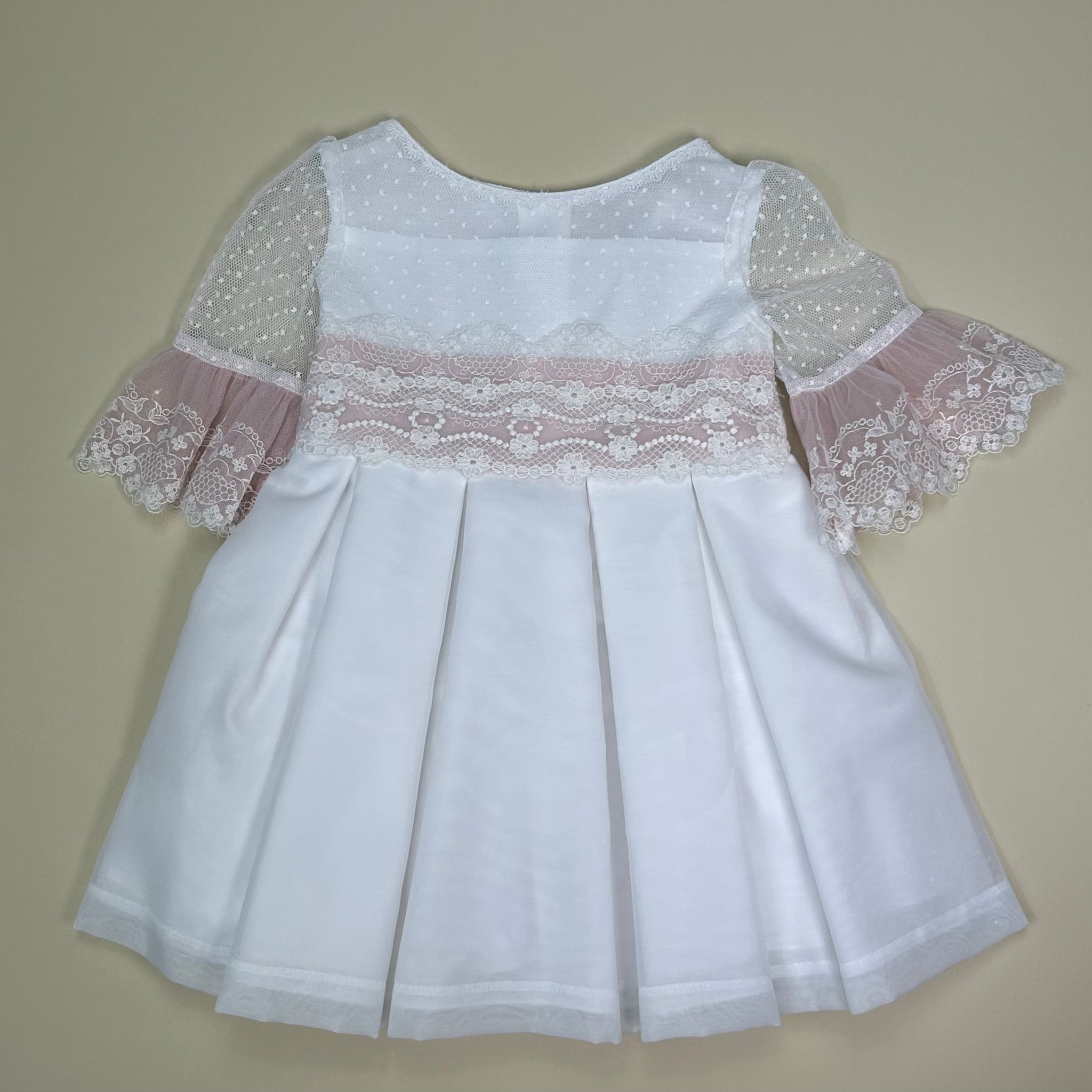 Vestido Blanco Encaje Maquillaje