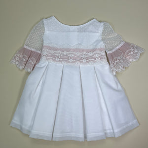 Vestido Blanco Encaje Maquillaje