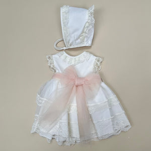 Vestido con Gorro Rosa