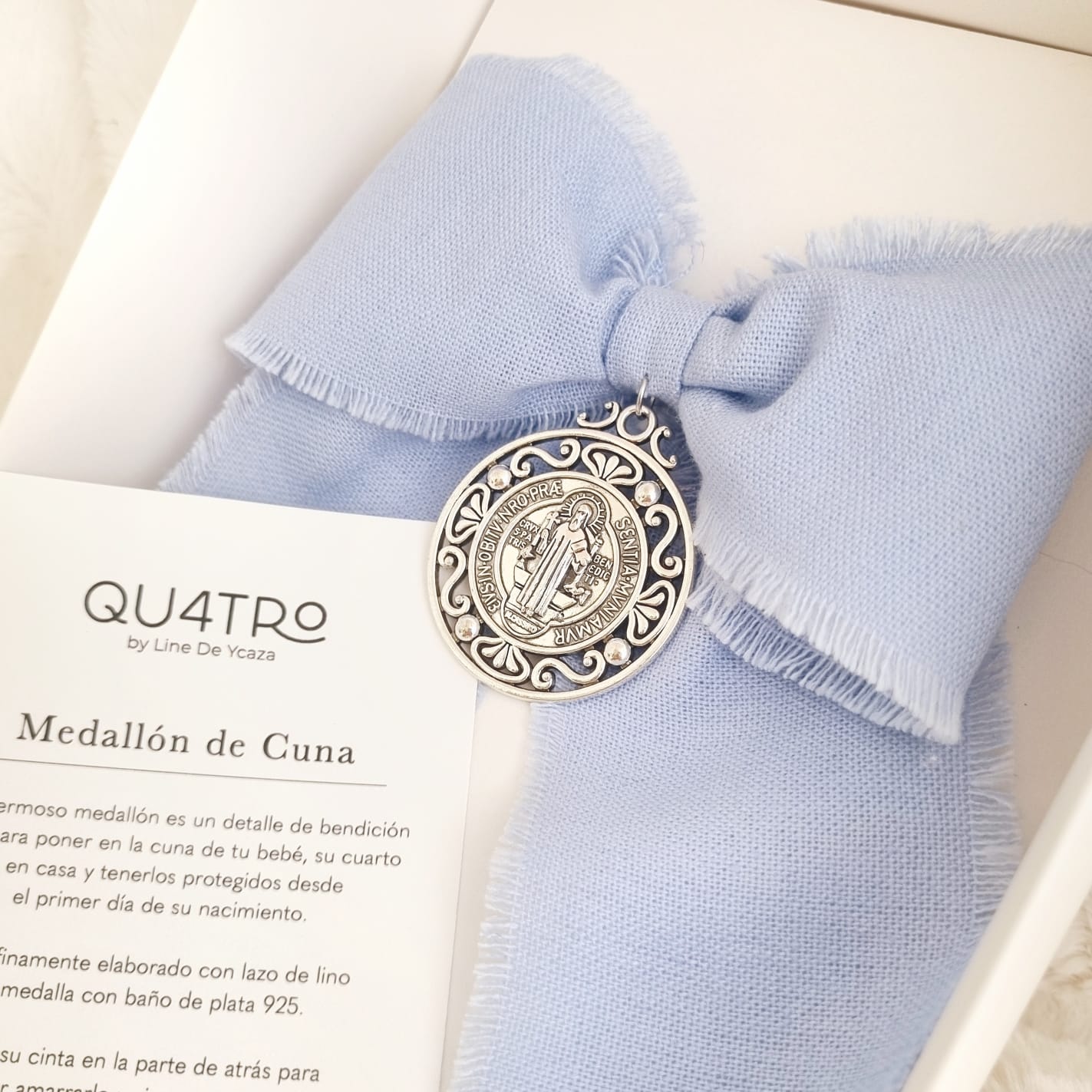 Medallón de Cuna San Benito - Celeste