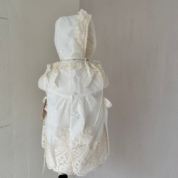 Jesusín Tul Bordado Beige