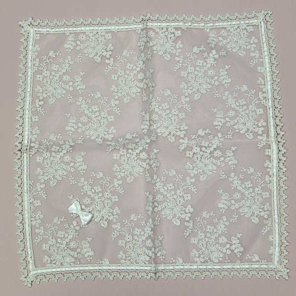 Pañuelo Bordado Guipour Beige