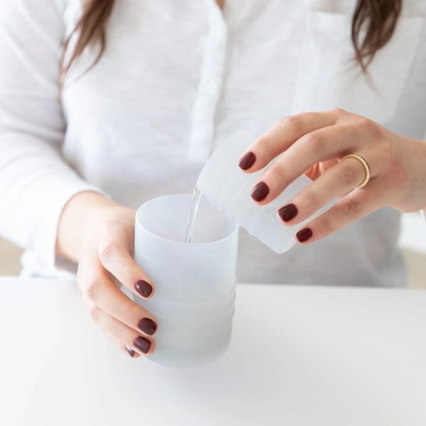 Vaso de Pajita de Silicona con Tapa: Gris