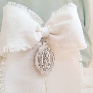 Medallón de Cuna Guadalupe - Blanco