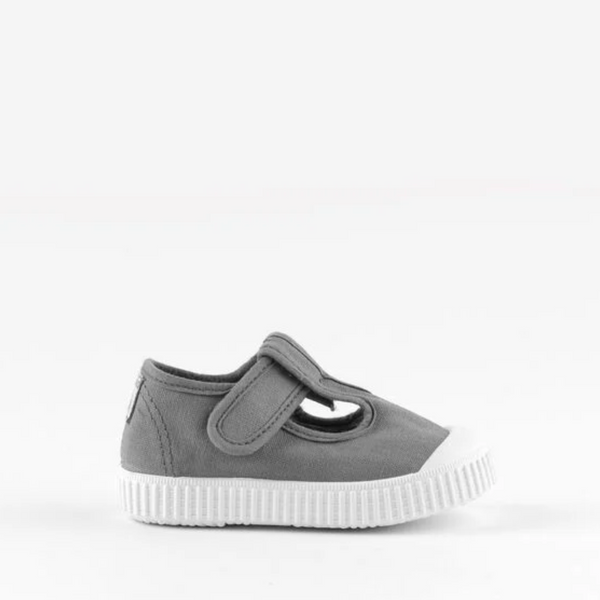 Zapatillas Gris Abiertas con Velcro